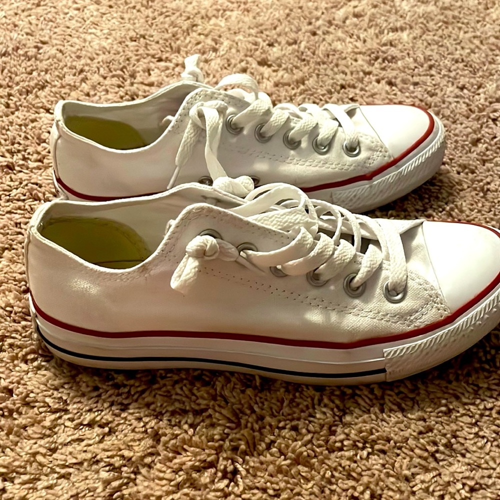 Converse Chuck Taylor All Stars size 5 - Picture 3 of 11